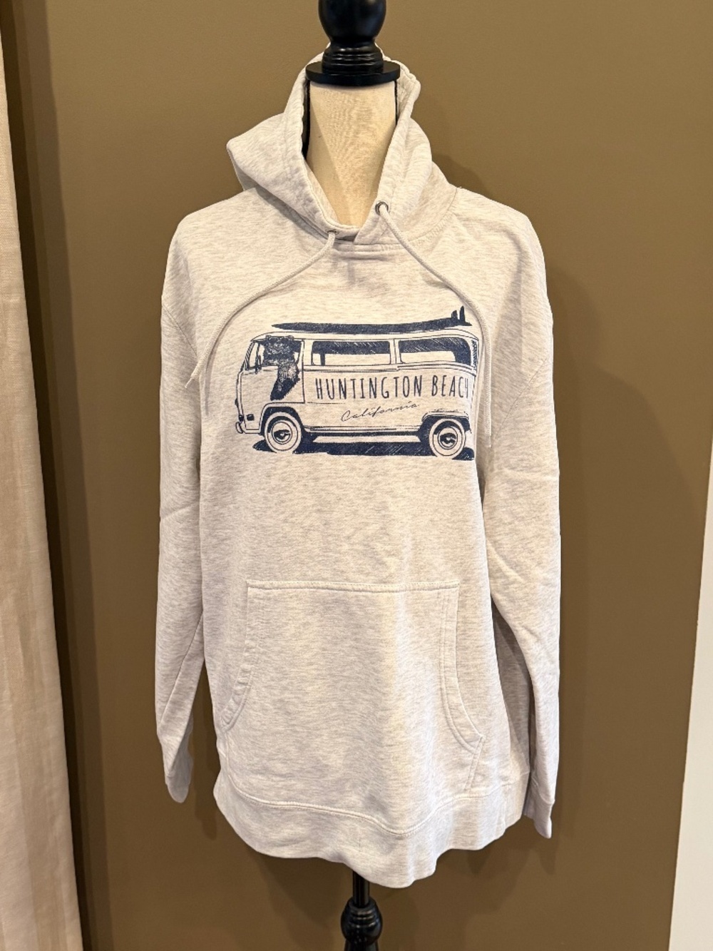 Huntington Beach Gray Pullover Hoodie Bear in Volkswagen Graphic, Size XL - Picture 1 of 13